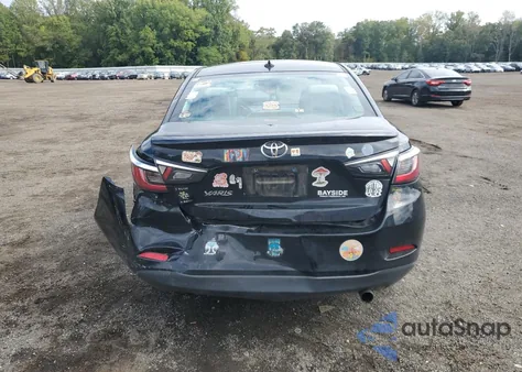 2019 Toyota Yaris L z USA, uszkodzony, nr VIN 3MYDLBYV4KY500757